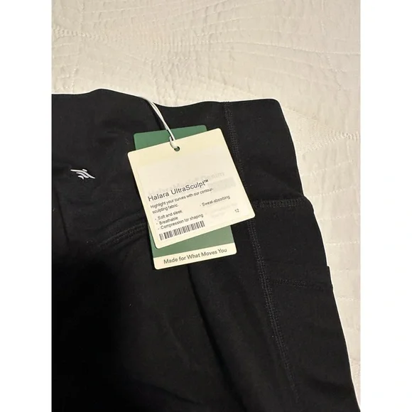 Halara UltraScuplt SoCinched High waist Butt Lift Tummy control shorts NWT - Picture 10 of 11